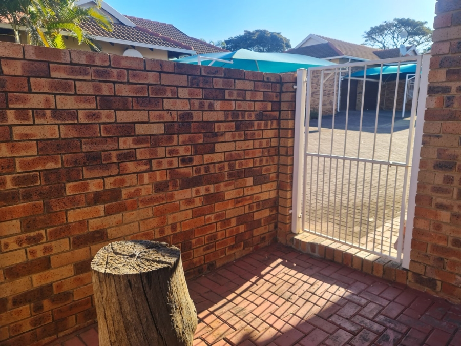 3 Bedroom Property for Sale in Geelhoutpark North West